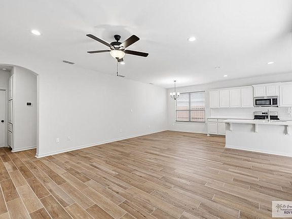 5th image of 3702 Paso Dr