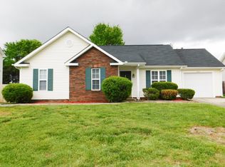 7804 Ebony Rd, Charlotte, NC 28216