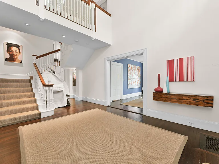 17 Farrar St — Photo 23
