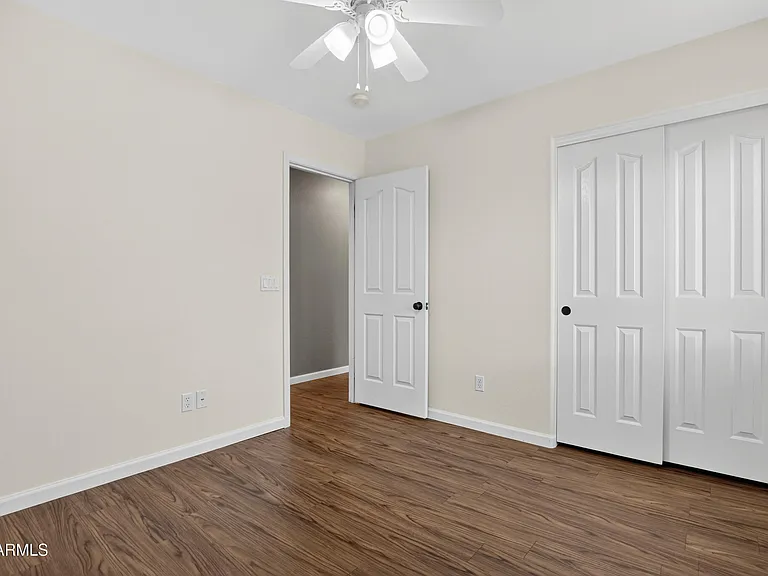 15481 W Mauna Loa Ln — Photo 30