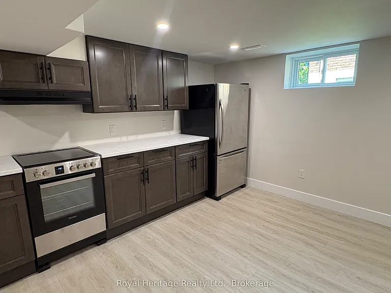 499 Braidwood Ave #BASEMENT — Photo 4