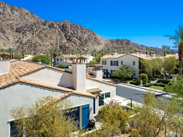 48663 Legacy Dr — Photo 37