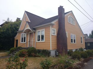 4409 SW Holgate St, Seattle, WA 98116