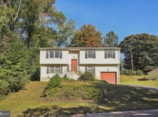 16 Boyds Valley Dr, Newark, DE 19711