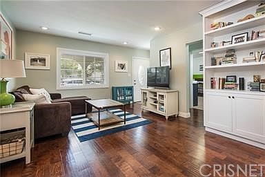4th image of 7469 Jellico Ave