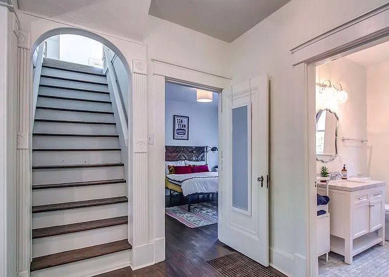 Upstairs bedroom does not have a door- these stairs lead right up into the bedroom