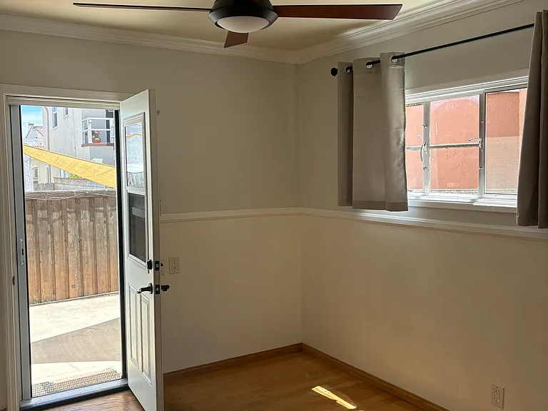 130 Covina Ave — Photo 12