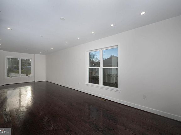 3rd image of 6203 Greenspring Ave