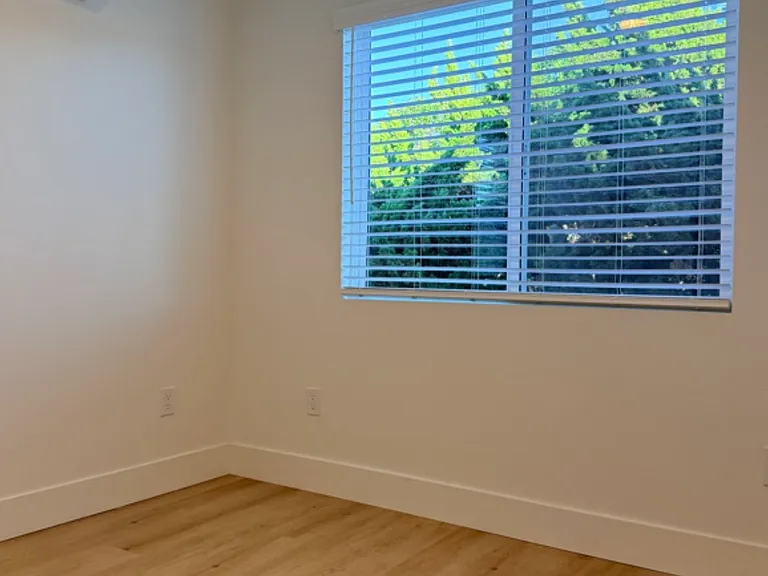 6647 Delbarton St #ADU — Photo 5