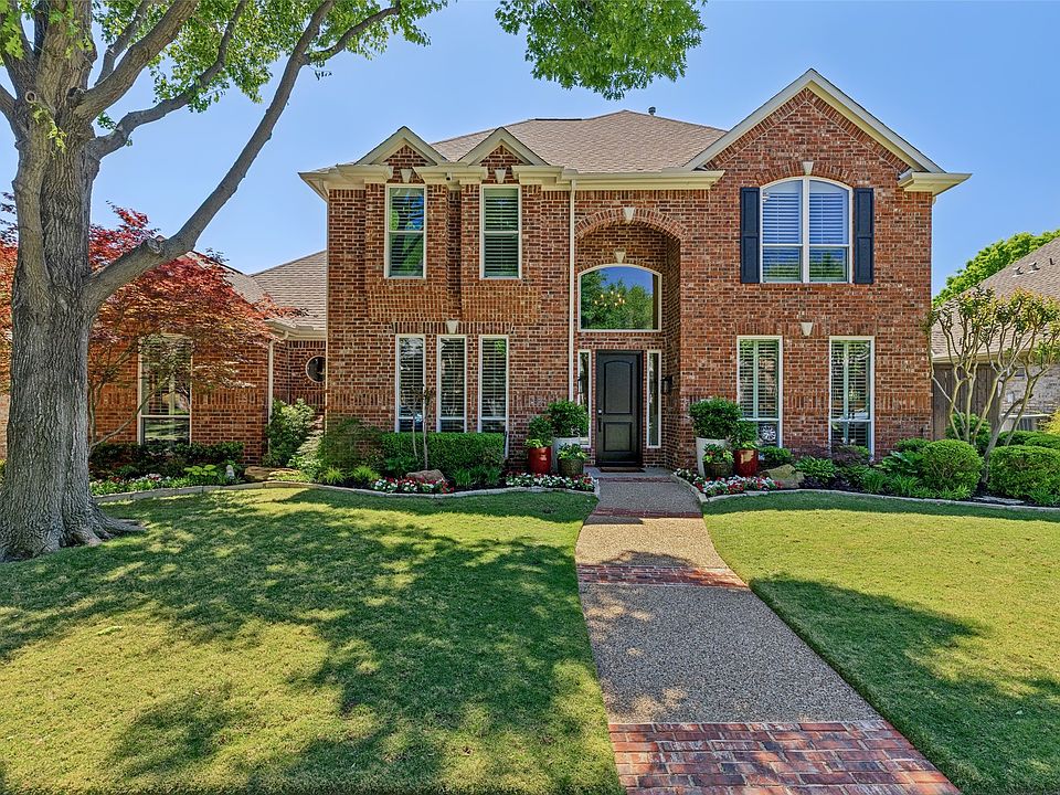 1st image of 4516 Charlemagne Dr