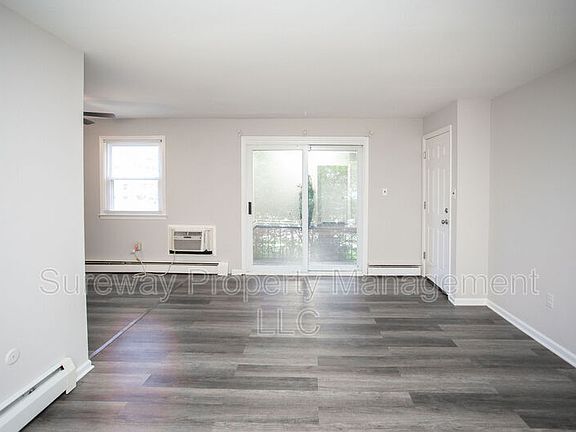 3rd image of 147 Dartmouth Ave