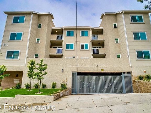 3rd image of 821 Austin Ave APT 203