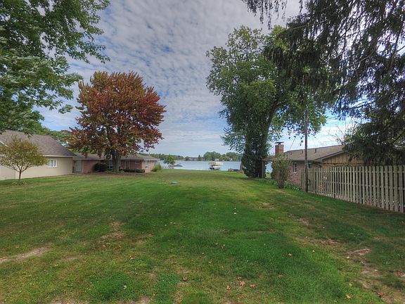 4th image of 51048 N Shore Dr