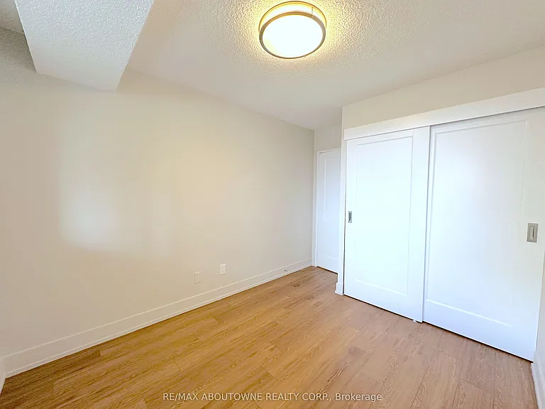 165 La Rose Ave #916 — Photo 12