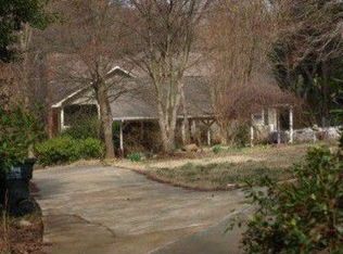 3665 T W Henderson Rd, Cumming, GA 30041