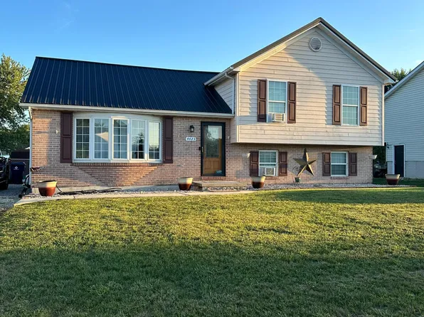 4423 Valley Cir, Fayetteville, PA 17222