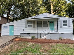 3089 McKenzie Dr, East Pt, GA 30344