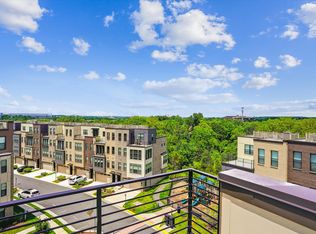 14420 Beckett Glen Cir Unit 902, Chantilly, VA 20151