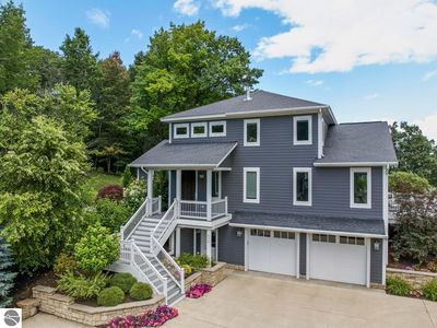 579 Hidden Ridge Dr, Traverse City, MI, 49686