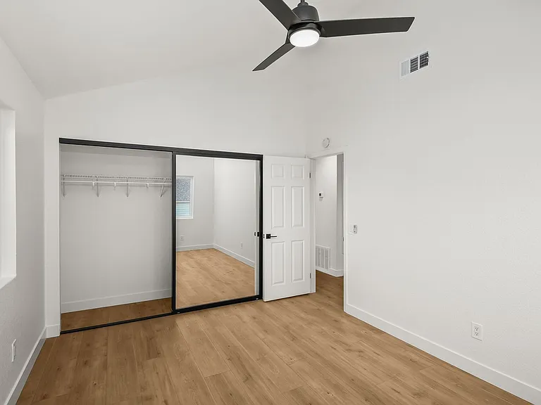152 Evergreen Ave #4 — Photo 23