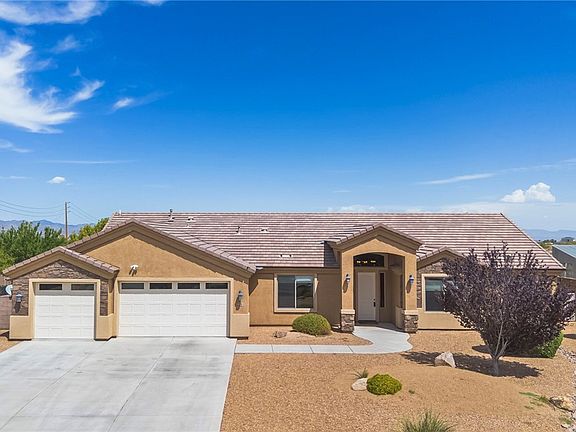 2nd image of 3251 Southern Vista Drive
