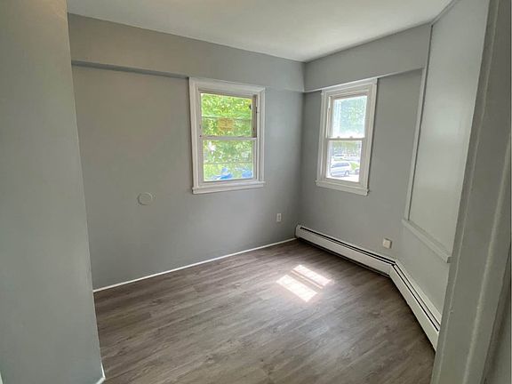 4th image of 658 E 28th St #1