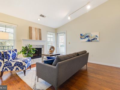 12004 Taliesin Pl APT 33, Reston, VA, 20190