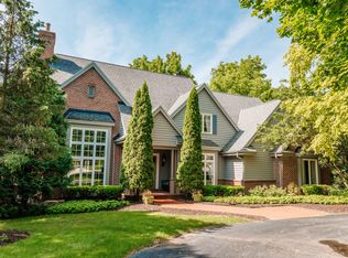 14705 Ridgemoor Dr, Elm Grove, WI 53122