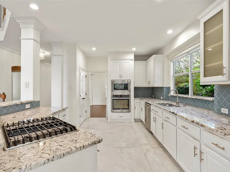 10329 Kilmarnock Dr — Photo 11