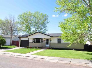 1108 E Curtis St, Laramie, WY 82072