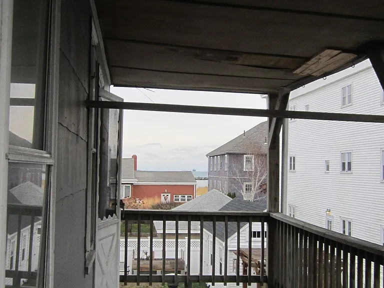 37 Dolphin Ave #2 — Photo 2