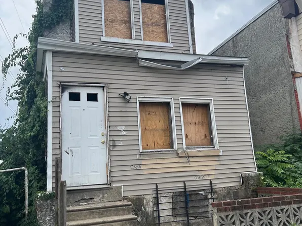 2008 S 65th St, Philadelphia, PA 19142