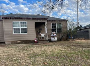1328 Givens Dr, Midwest City, OK 73110
