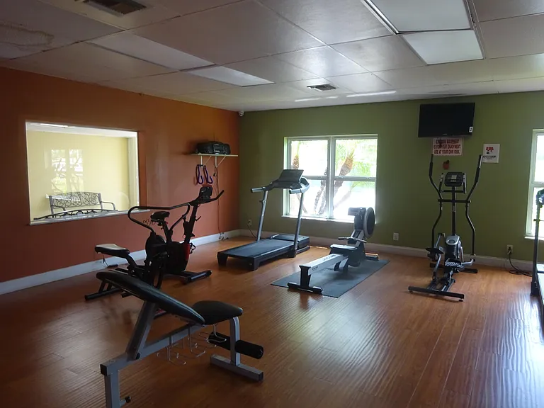 2864 Crosley Dr E #A — Photo 16