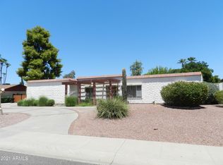 530 E Canterbury Ln, Phoenix, AZ 85022