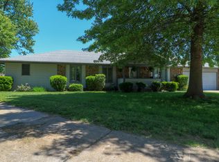 835 E Jewett St, Springfield, MO 65807
