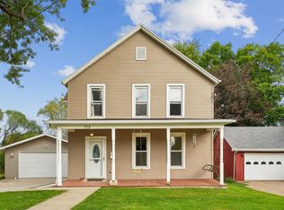 773 Cleveland Ave, Dubuque, IA 52003