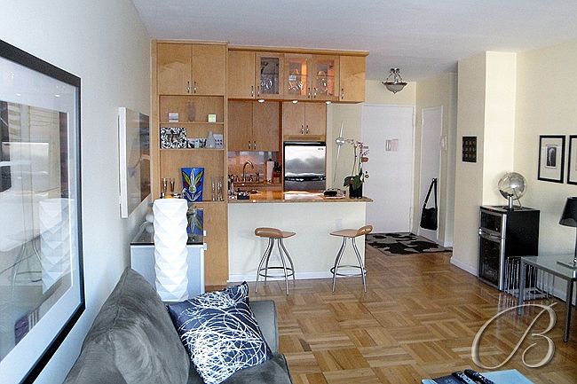 1st image of 345 W 58th St APT 10W