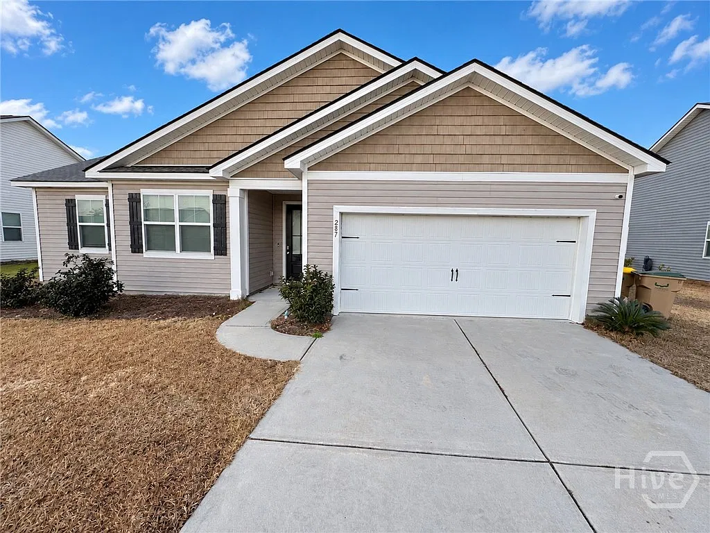4 bed, 2.0 bath, 1928 sqft, $2,500 — Photo 1