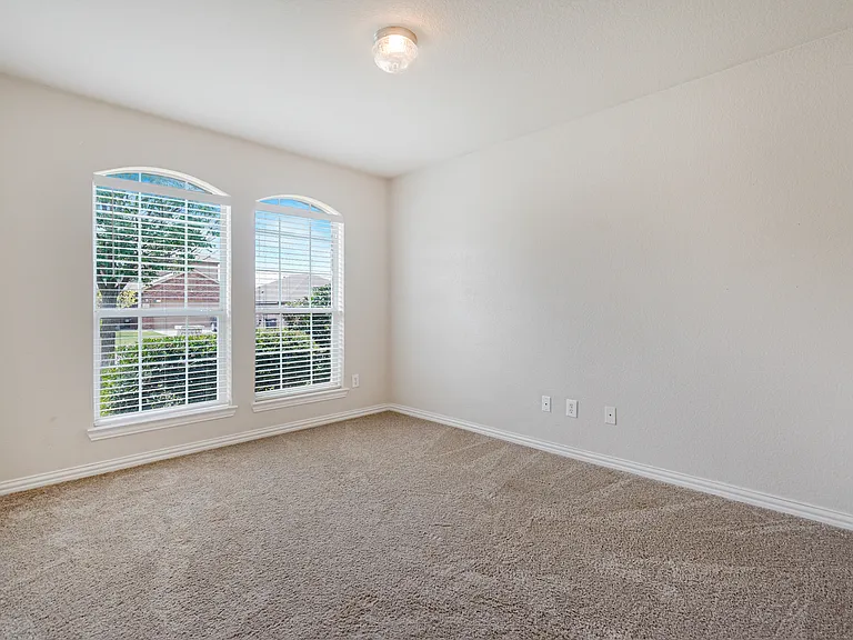6528 Sierra Madre Dr — Photo 15