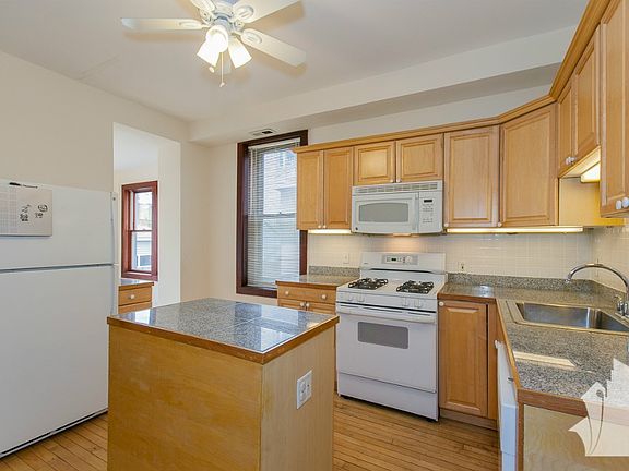 4th image of 4612 N Claremont Ave #1B