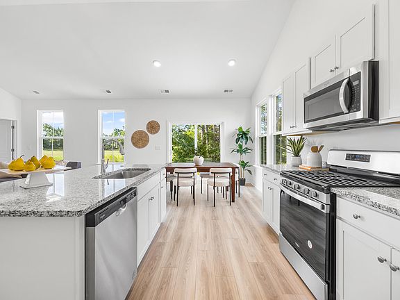 4th image of 117 Summerwind Dr
