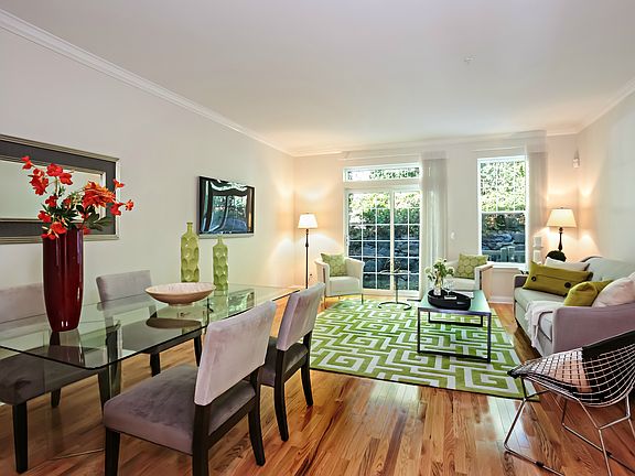 5th image of 11 Glen Hill Ln #11