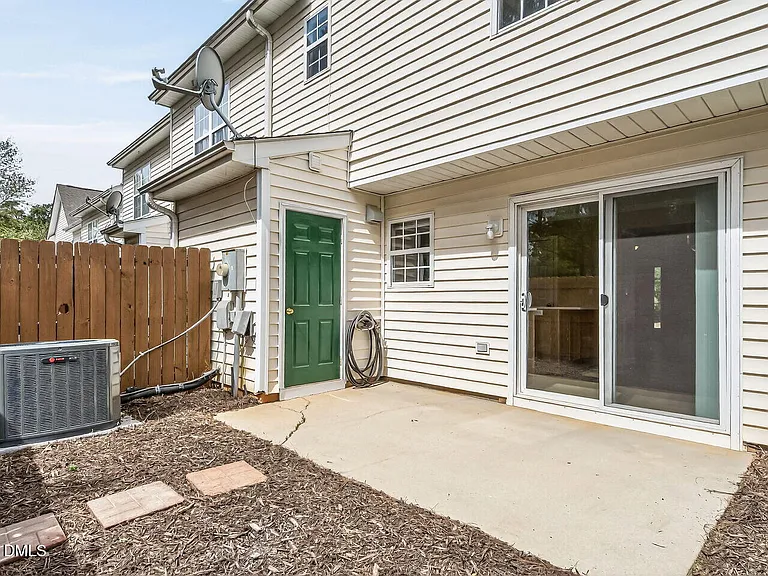 101 Harbor Haven Dr — Photo 17