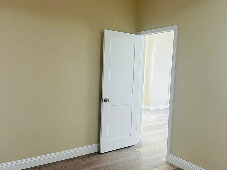 3921 E Livingston Dr #12 — Photo 6