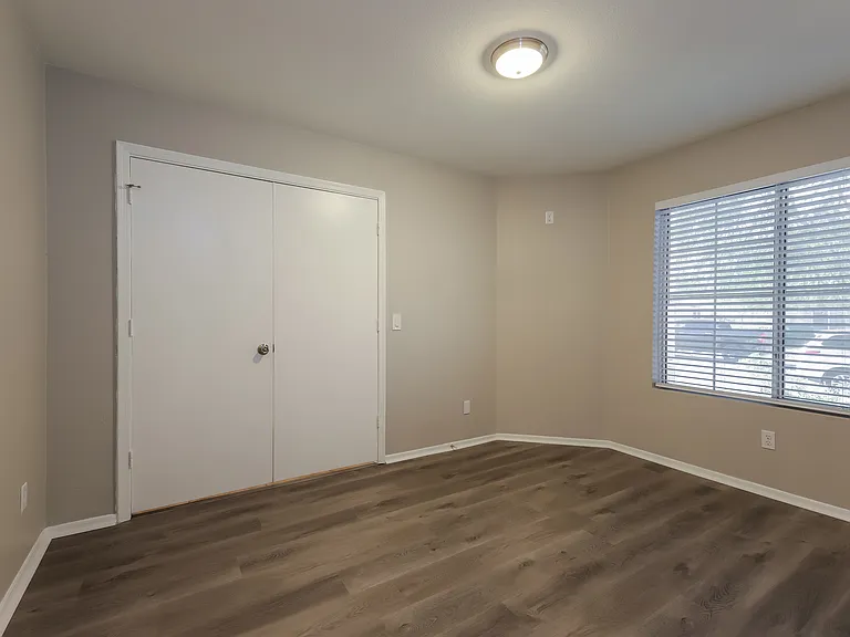 4758 W Kristal Way — Photo 11