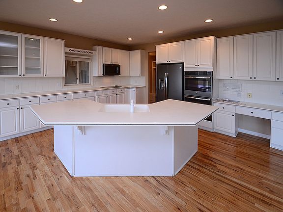3rd image of 4102 N 195th St