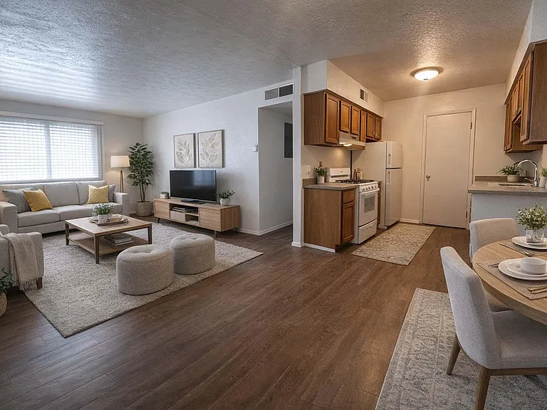 Gateway East Apartments — Photo 17