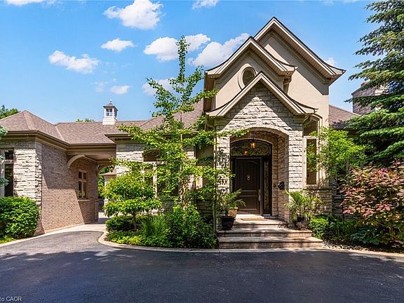 4th image of 115 Rosemary Ln