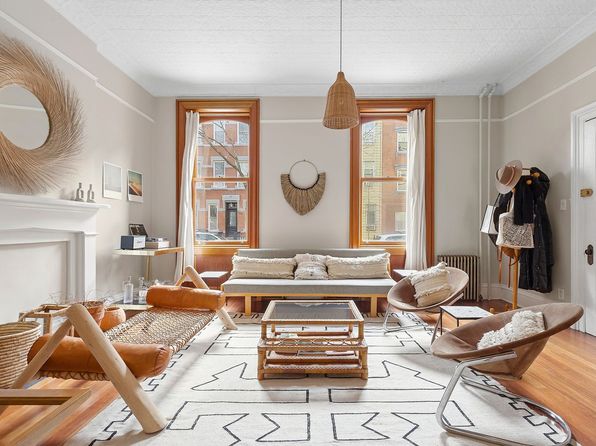 111 N 8th St FLOOR 1